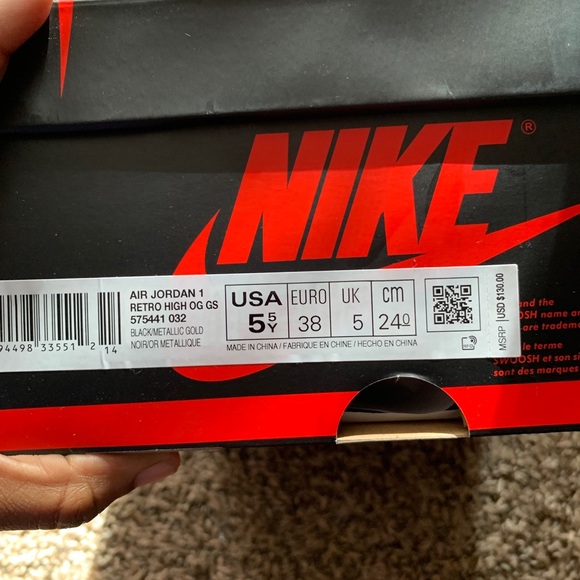 Jordan 1 Metallic Gold - Picture 4 of 5